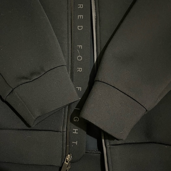 Jordan Men's Black and Red Bomber Jacket - Picture 5 of 5